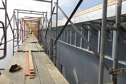 Marathon air barrier wall bracket
